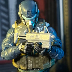 SMG-37 Defender SMG 1:12 speelgoedaccessoire (onvoltooid, op bestelling gemaakt)