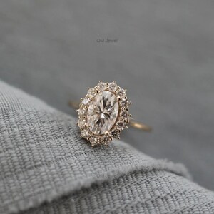 Oval Cut Diamond Engagement Ring, 2.5 CT E/VS1 Lab Grown Diamond Wedding Ring, 14K White Gold Engagement Ring, Anniversary Gift Ring For Her