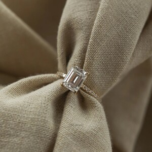 2.5 CT Emerald Cut Diamond Engagement Ring, F/VS2 IGI Certified Lab Grown Diamond Ring, Lab Created Diamond Wedding Ring, White Gold Ring