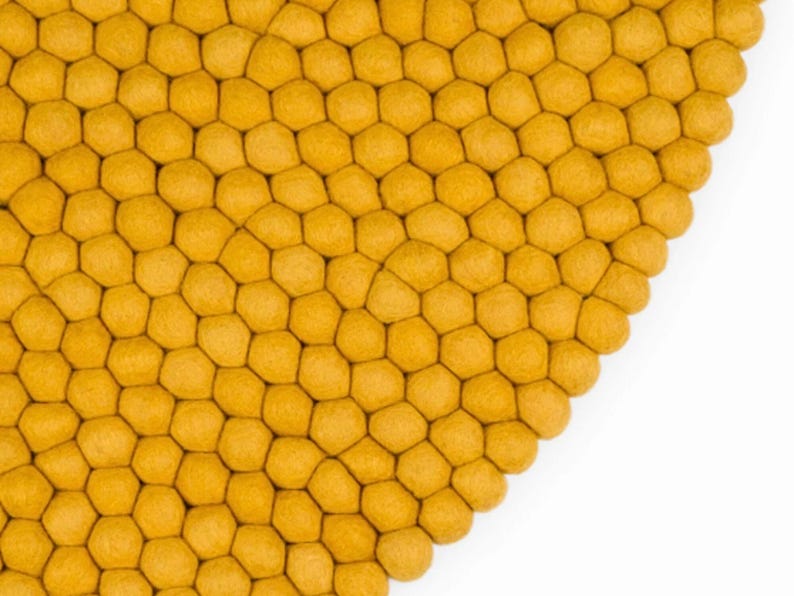 felt ball rug