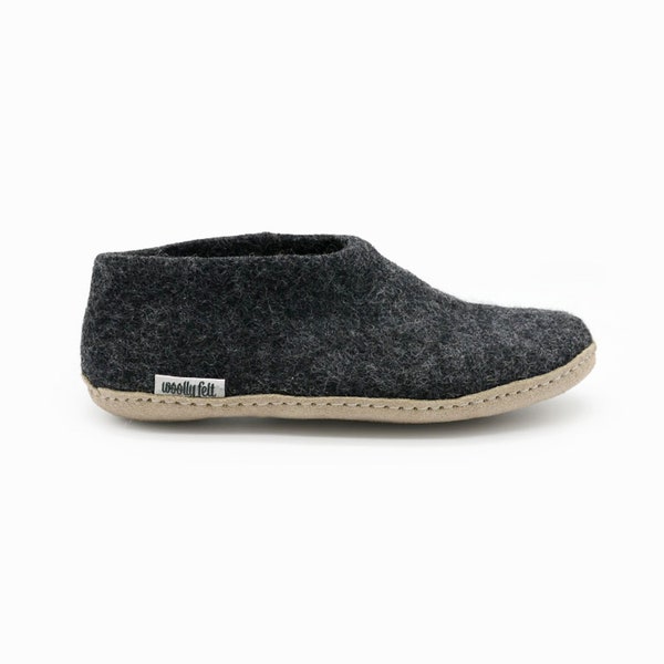 Handmade Wool Shoes - Plain Handmade Shoes - Non-Slip Felt Shoes - Bedroom Slipper - Cozy Warm Footwear - Gift