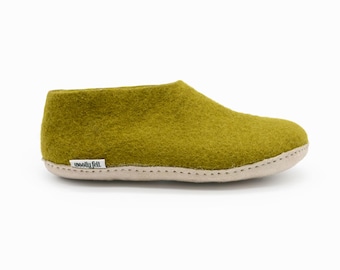 Scarpe fatte a mano color verde oliva per donna e uomo - Pantofole da interno - Scarpe unisex: disponibili in vari colori - Suola in pelle scamosciata