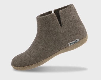 Handmade Brown Wool Felt Ankle Boots – Suede Sole Indoor Boot