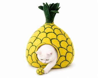 Cueva para gatos de fieltro con forma de piña – Cama para mascotas de lana hecha a mano