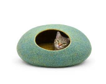 Handmade Wool Felt Cat Cave, Dual-Colored Pet Bed