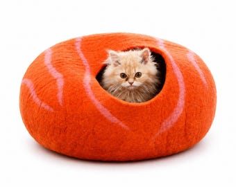 Grotte pour chat en laine orange faite main - Lit pour animal de compagnie en feutre avec des rayures ondulées