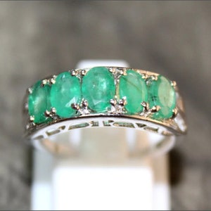 Natural Emerald ring 925 Sterling Silver emerald eternity band ring baguette ring Handmade ring Silver ring Engagement ring Anniversary Gift