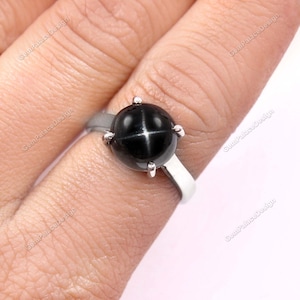 dainty Black Star Sapphire Ring. Gemstone ring. Black Stone Ring. Adjustable ring. BlackRing. Sapphire ring. Everyday ring. poison him