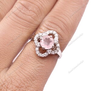 Anillo de cuarzo rosa natural • Anillo con piedra de nacimiento • Anillo de piedras preciosas Plata de ley 925 • Anillo de promesa delicado • Anillo apilable • Joyería de regalo para mamá