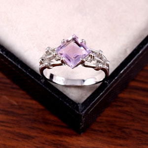 Natural Amethyst Ring . Gemstone Ring . Stacking Ring . Purple Ring . Wedding Ring . Anniversary Rings . Statement Ring . Gift