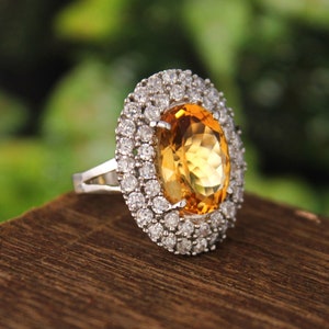 dainty Golden Topaz Ring . Statement Ring . Handmade Rings . Cocktail Ring . Gemstone Ring . wedding Rings . Anniversary Rings . Gift her