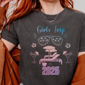 Girls Trip 2025 Shirt, Girls Vacation Shirt, Weekend Trip Shirt, Custom Girls Trip Shirt, Summer Vacation Shirt, Summer Trip Shirt, Trip Tee