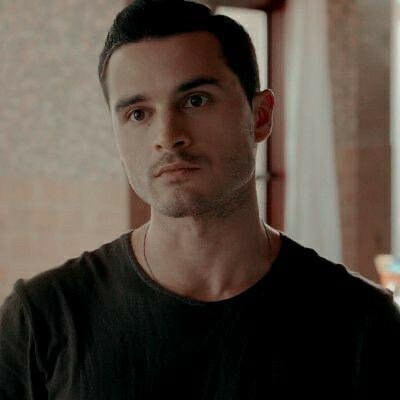 Michael Malarkey Set To Perform In London