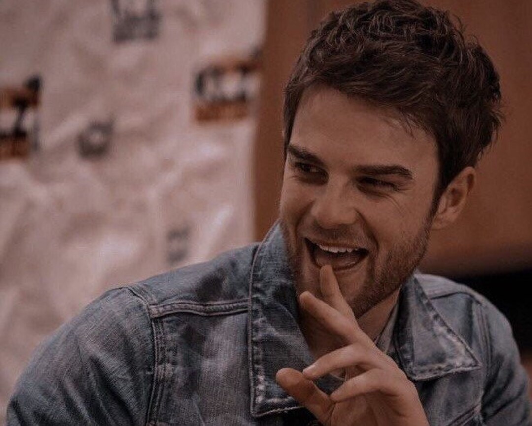 Nathaniel Buzolic/Kol Mikaelson Greece