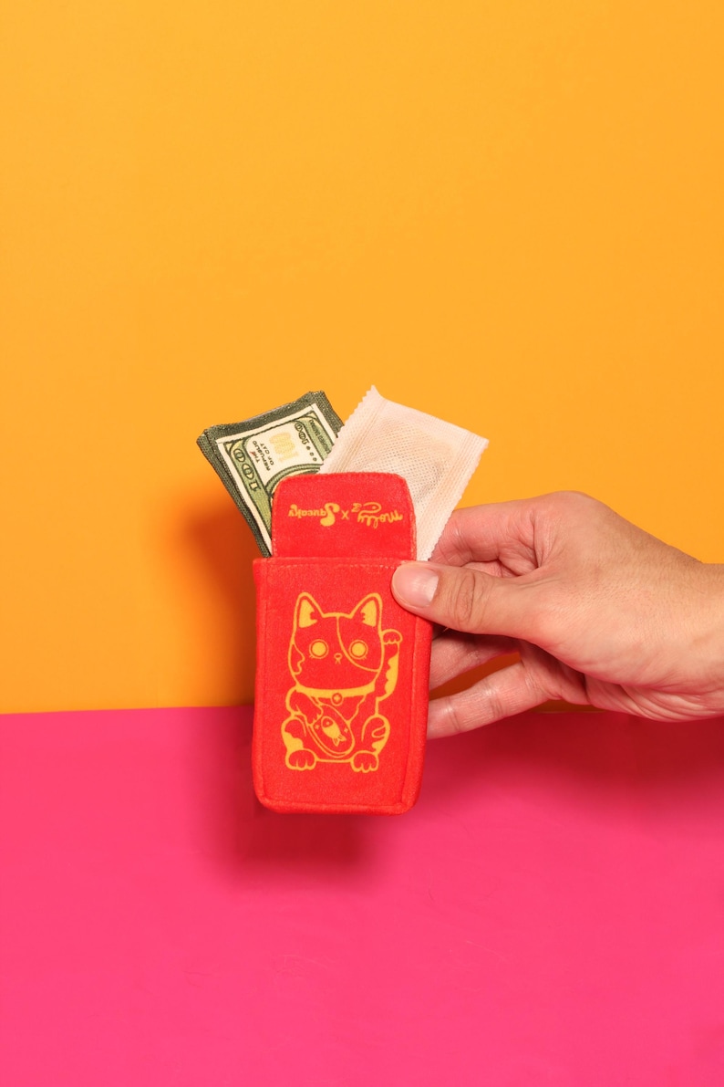 Envelope vermelho da sorte para ano novo, envelope da sorte, brinquedo amassado para gatos, 2 peças | Presente para gatos | Mãe de gatos | Presente de Natal imagem 1