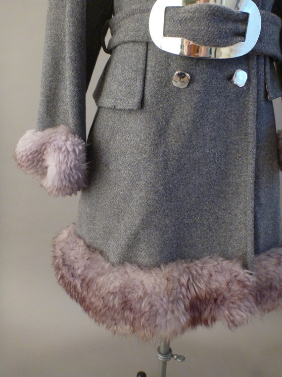 Vintage Union Made wool princess coat with sheeps… - image 3