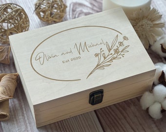 Wooden Wedding Memory Box - Personalized Keepsake Chest for Cherished Memories and Special Moments Gift for Anniversary Celebration