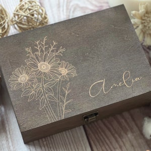 Personalized Wooden Box with Engraving Bridesmaid Gifts, Birthday Gifts for Her, Jewelry Organizer April Flower, Daisy image 4