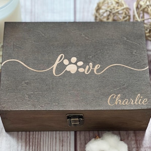 Paw Print Wooden Box, Dog Memory Box, Cat Memory Box, Personalized Wooden Box, Keepsake Box, Personalized Gift, Engraved Custom Box