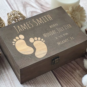 Personalisierte hölzerne Baby Erinnerungsbox, gravierte Erinnerungsbox