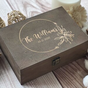Newlyweds, Personalized Wooden Box, Anniversary Gift, Bridesmaids Gift, Couple Gift, Boxes Wholesale, Custom Box, Keepsake Box Memory Box