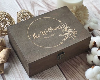 Newlyweds, Personalized Wooden Box, Anniversary Gift, Bridesmaids Gift, Couple Gift, Boxes Wholesale, Custom Box, Keepsake Box Memory Box