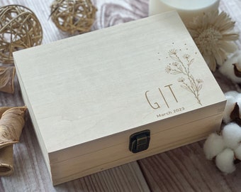 Enchanted Moments: Personalized Wooden Wedding Keepsake Box - Capturing Love and Memories