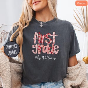 First Grade Teacher Shirt, Cute 1st Grade Tee, Teacher Appreciation Gift, Back to School Shirt, First Day Teacher T-Shirt for Women