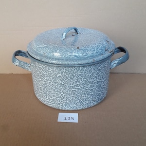 Vintage enamel large saucepan with lid graniteware enamelware