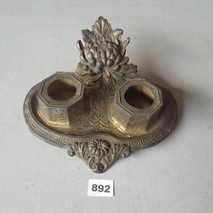 Vintage ornate spelter double inkwell or quill stand made in japan early 1900s