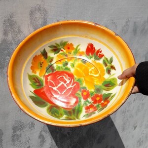 Ciotola in smalto grande vintage con design floreale smaltatura dall&#39;aspetto fantastico