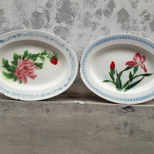 2 vintage oval enamel plates enamelware plates with flowers