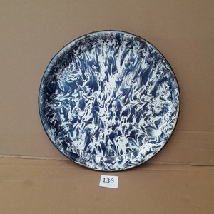 Vintage blue splatter enamel tray blue swirl enamelware