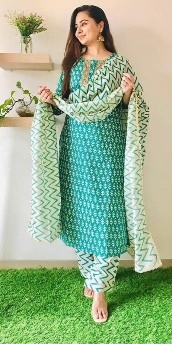 Buy Jaipur Kurti Grey Cotton Floral Print Straight Kurta for Women Online @  Tata CLiQ