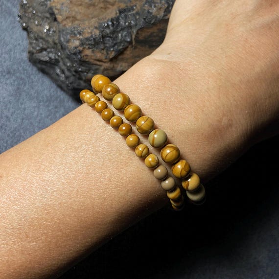 Handmade Yellow Woodgrain Gemstone Bracelet: Customizable Beaded