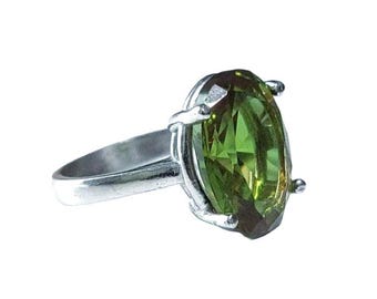 Oval Cut 925 Sultanite Sterling Silver Ring – Color-Changing Gem, Statement Ring Tukish Jewelry