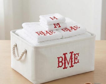 Housewarming Monogrammed Bath Towel Gift Set – Personalized Embroidered Towels | Housewarming Gift