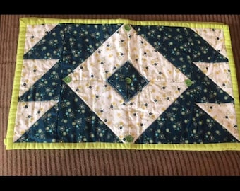 Vintage handmade quilted placemats set of 3