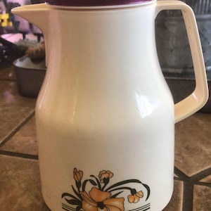 vintage thermos carafe .5 liter from the 1980s