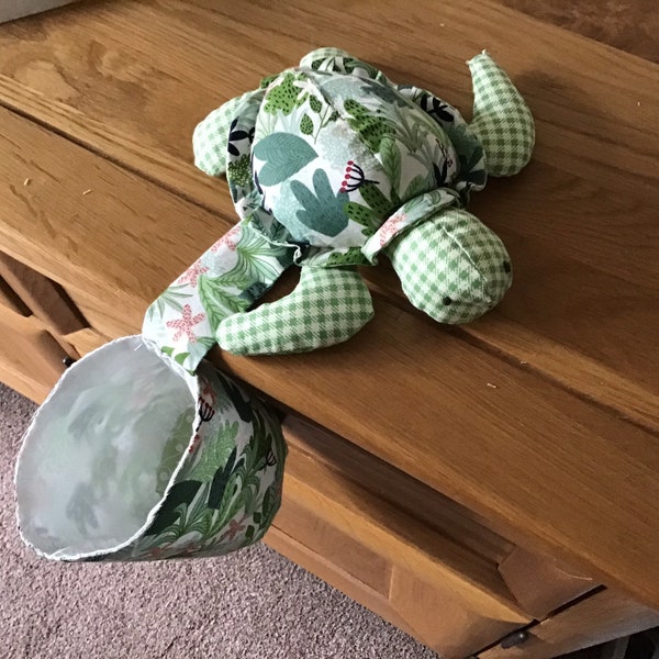 Turtle pin cushion and thread catcher