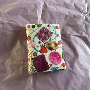 Livre d&#39;aiguilles patchwork fait à la main