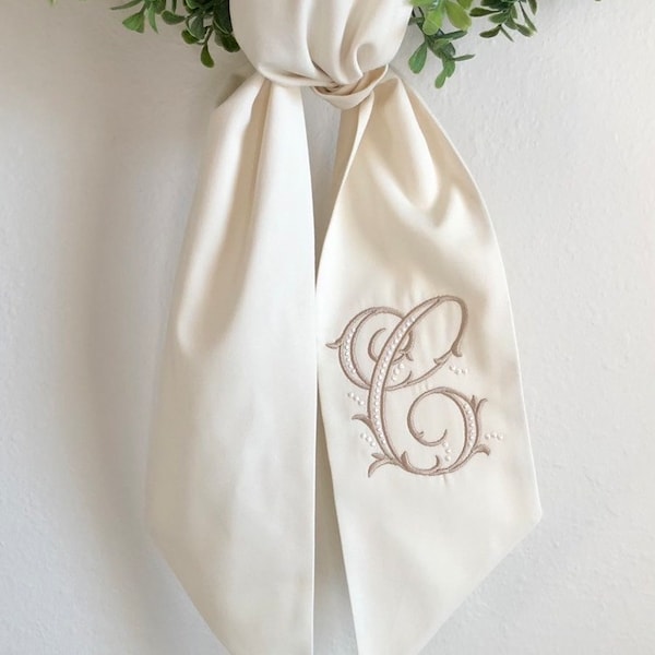 Ivory or white wreath sash with single monogram initial. ***FREE SHIPPING***