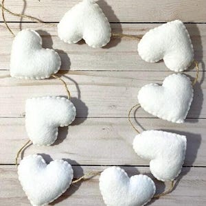 White Felt Heart Garland, White Heart Banner, Valentine’s Decor, Home Decor, Baby Room Decor