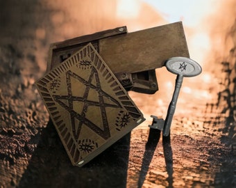 Supernatural Men of Letters Puzzle Box + Bunker Key Original Size Replica