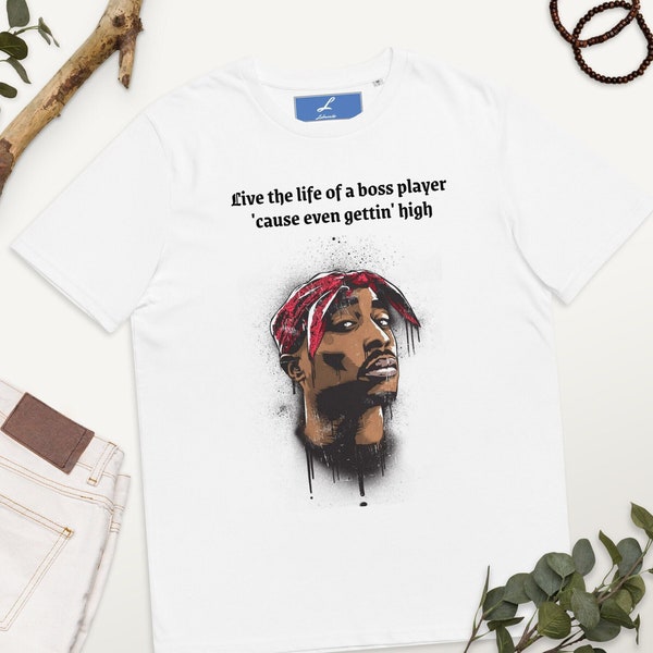 T-shirt z nadrukiem rapera Tupaca Shakura „Żyj życiem bossa, bo nawet się naćpasz”