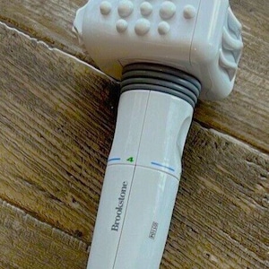 brookstone vibrating massager Azpen Head Massager, Black main image 0