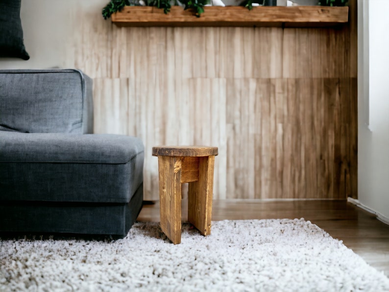 Tabouret en bois Norikura Fait main avec du bois massif Parfait pour le salon et la salle à manger image 1