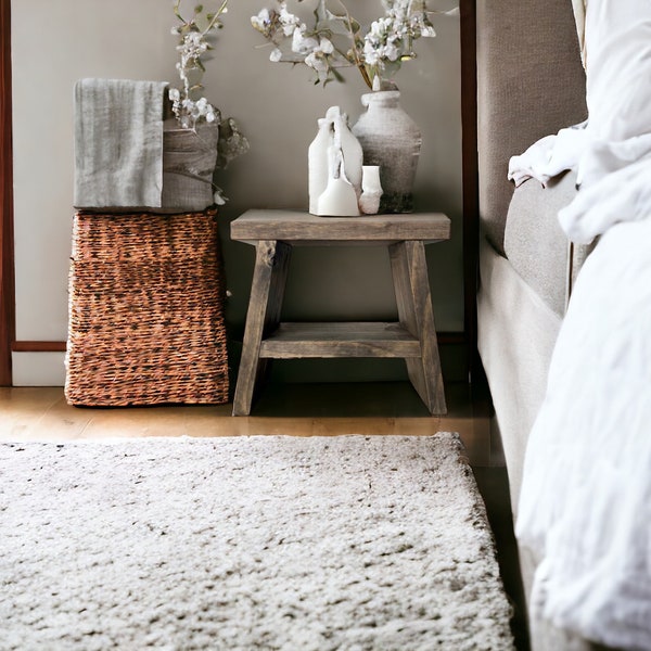 Table de chevet en bois | Table de chevet | Oobami - Fait main avec du bois massif - Parfait pour la chambre à coucher