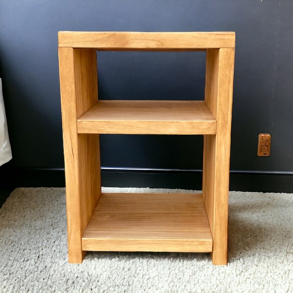 Table de chevet en bois | Table de chevet | Tekari - Fait main avec du bois massif - Parfait pour la chambre à coucher