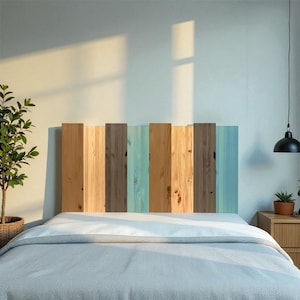 Tête de lit en bois massif faite main. 80 cm de hauteur. Finition « C O L O R S ». HAKU